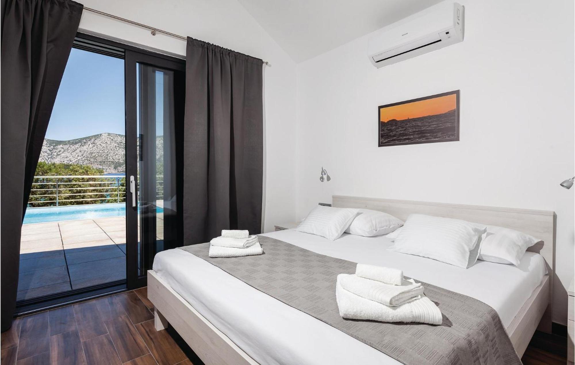 Nice Home In Kneze With Wifi Pupnat Extérieur photo