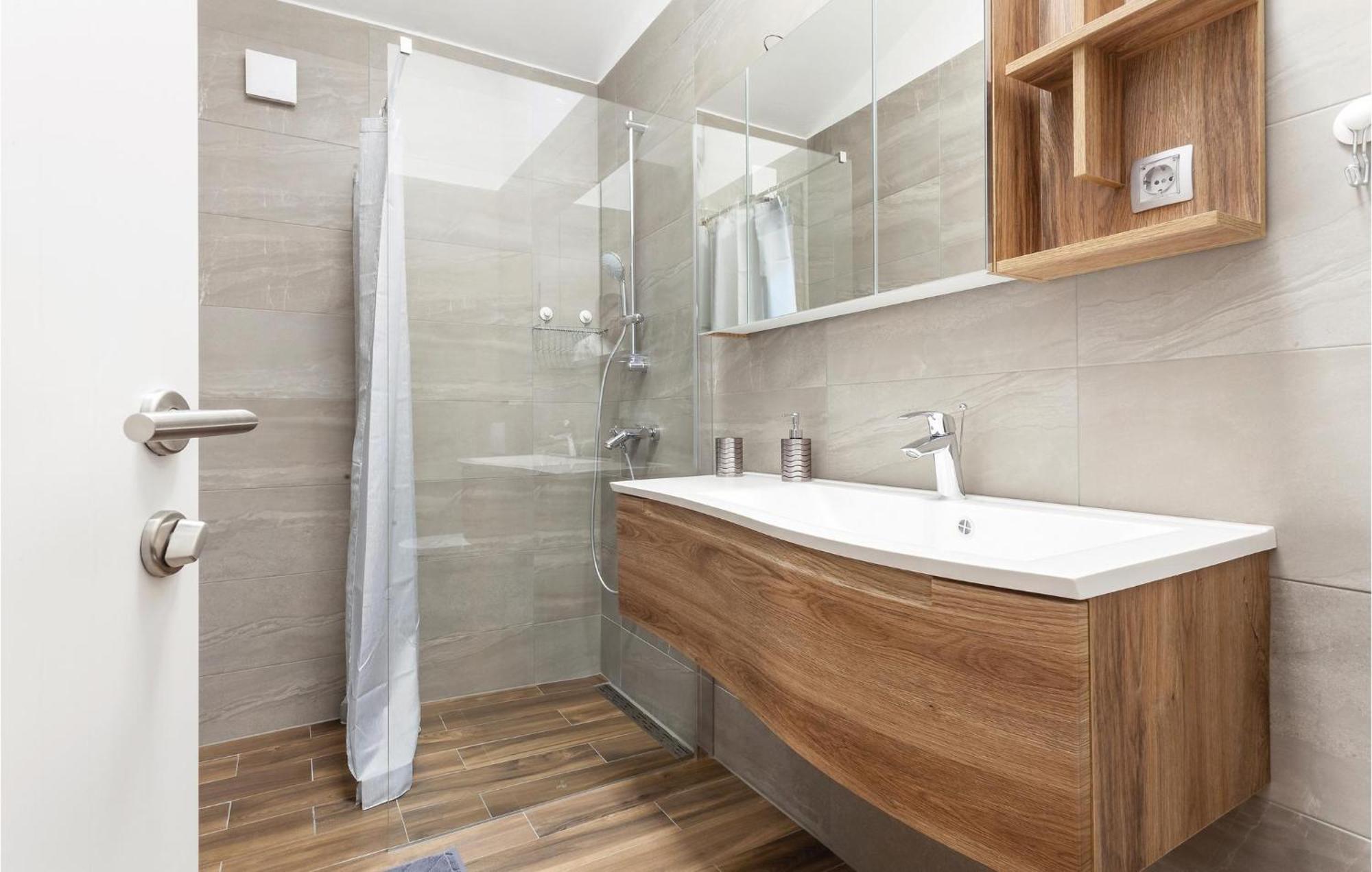 Nice Home In Kneze With Wifi Pupnat Extérieur photo