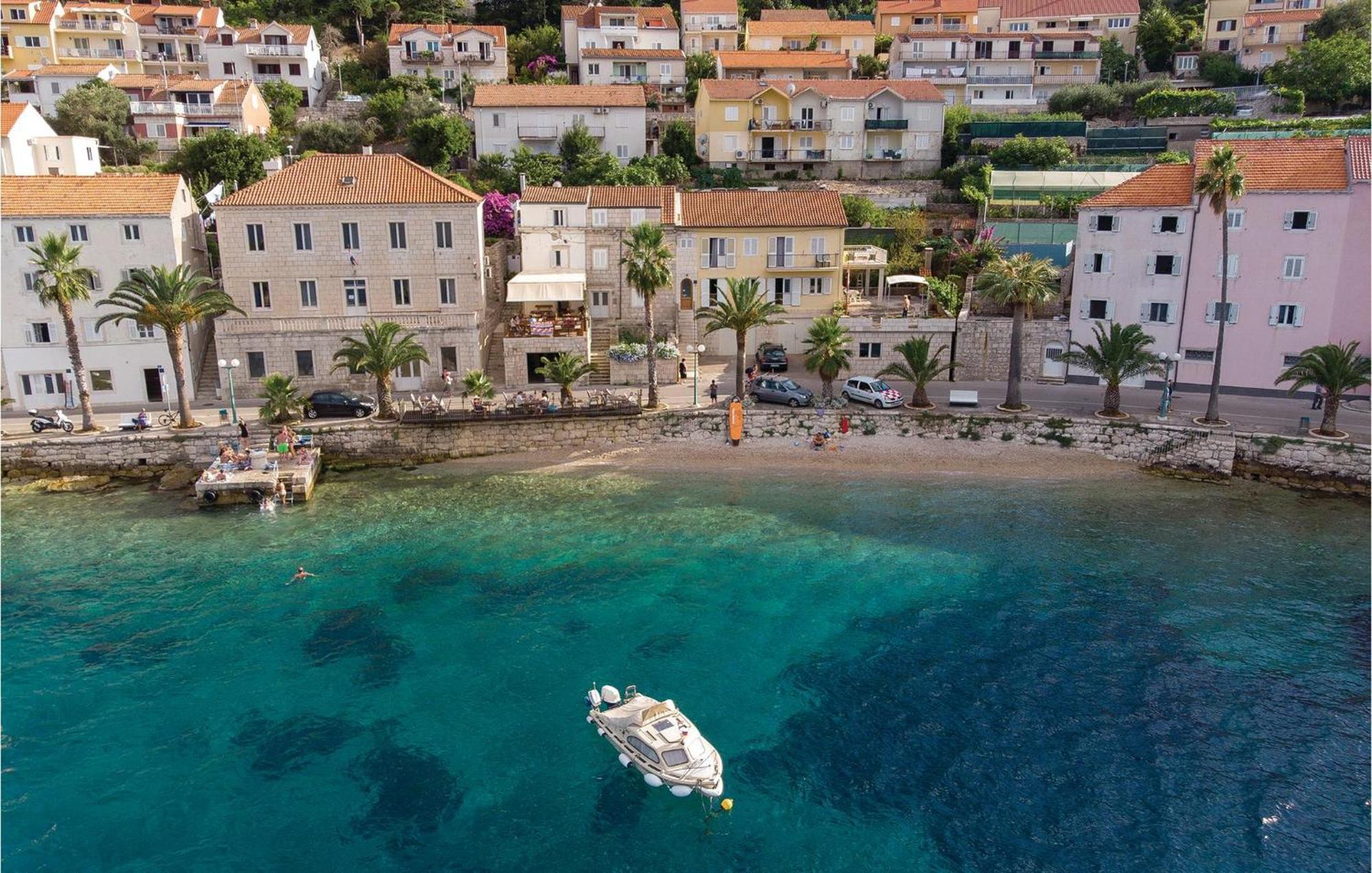 Nice Home In Kneze With Wifi Pupnat Extérieur photo